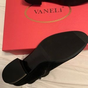 Vaneli | Shoes | Vaneli Aska Suede 